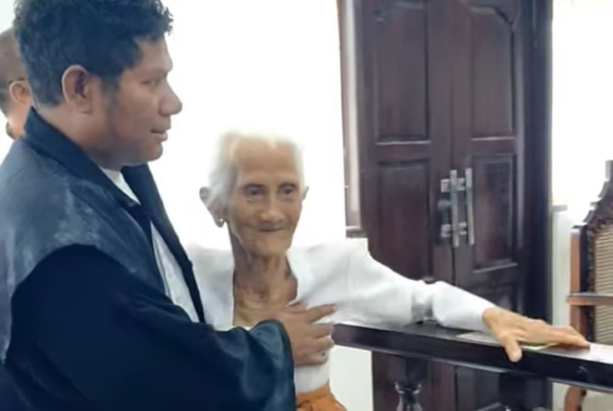 Seorang nenek berusia 92 tahun harus menjalani sidang di Pengadilan Negeri Denpasar, Bali. (Istimewa) - Image