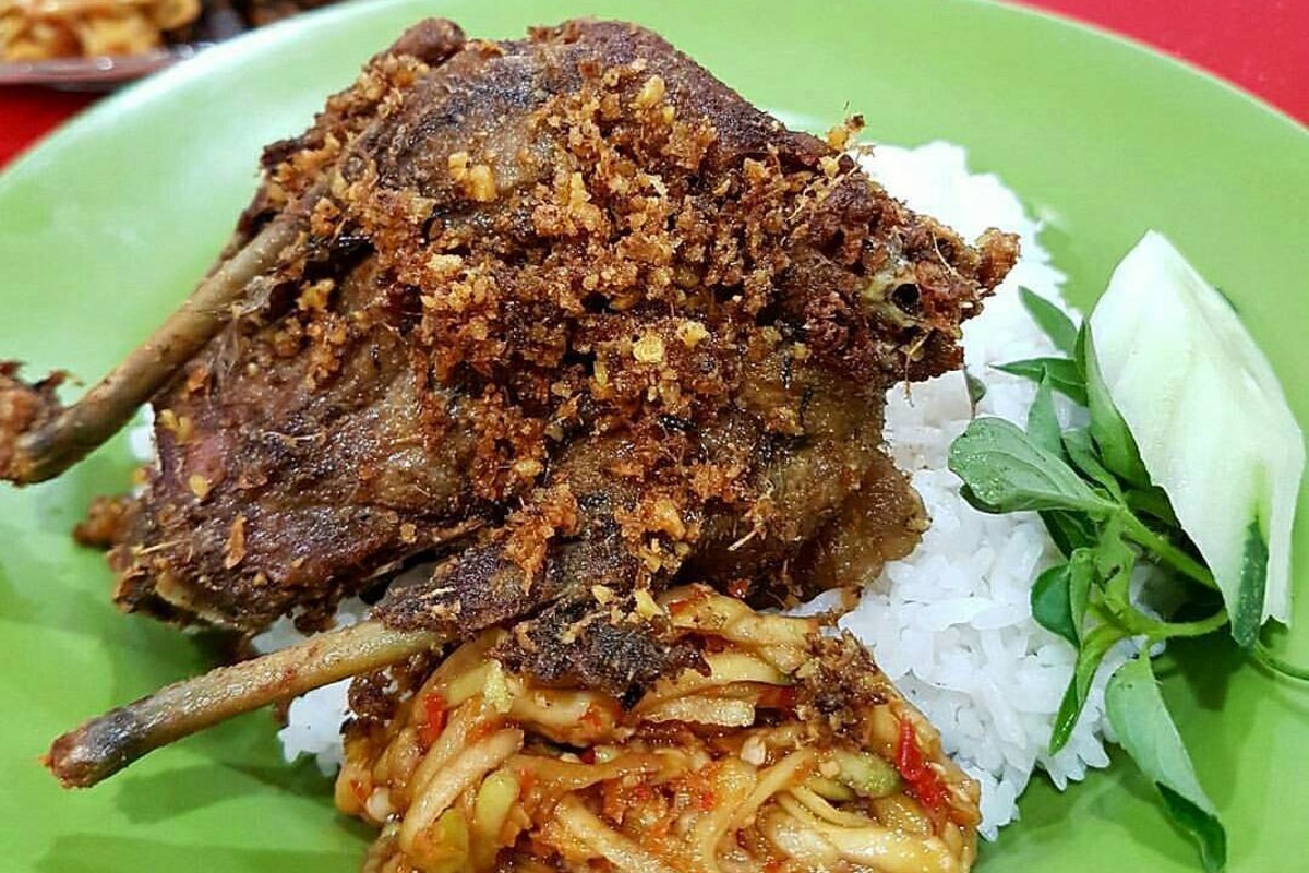 Sajian nasi bebek di Bebek Sinjay. (Instagram/@bebeksinjaymadura) - Image