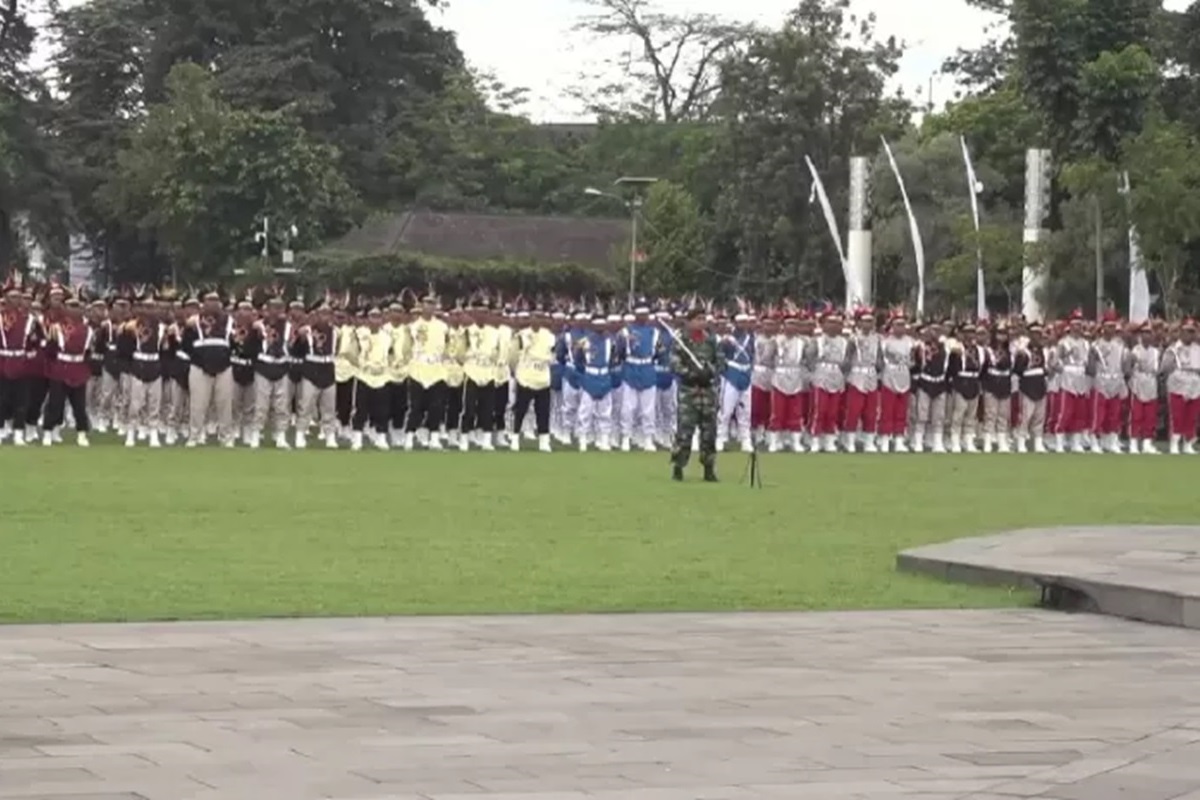 Gubernur Jawa Barat Dedi Mulyadi hadiri upacara peringatan hari Kebangkitan Nasional tingkat provinsi Tahun 2025, Selasa (20/5). (YT Humas Jabar) - Image