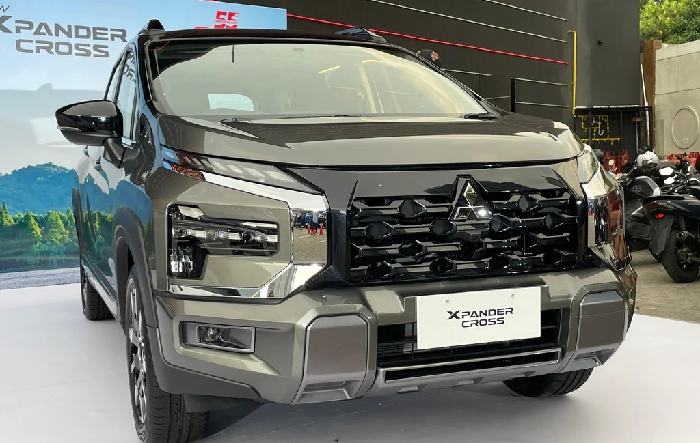 New Xpander Cross alami penyegaran baik eksterior maupun interior. - Image