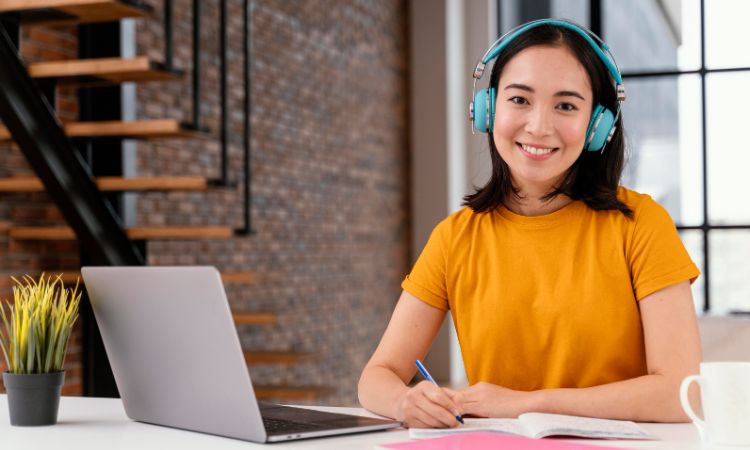 Ilustrasi cara belajar lebih efektif dan efisien yang bisa diterapkan. (freepik.com) - Image