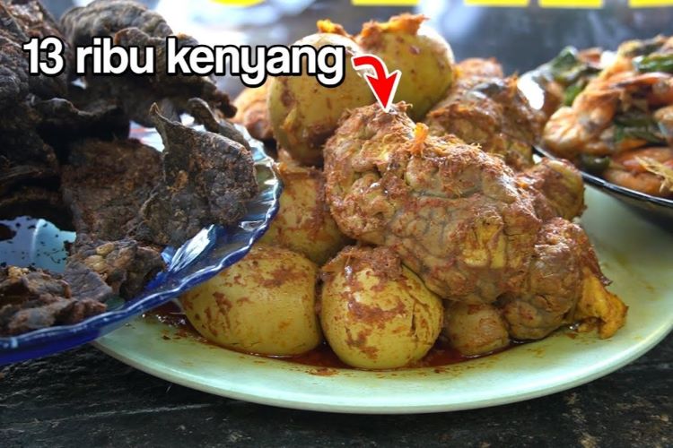 Kuliner Nasi Padang Murah di Surabaya (Budiono Sukses-Youtube) - Image