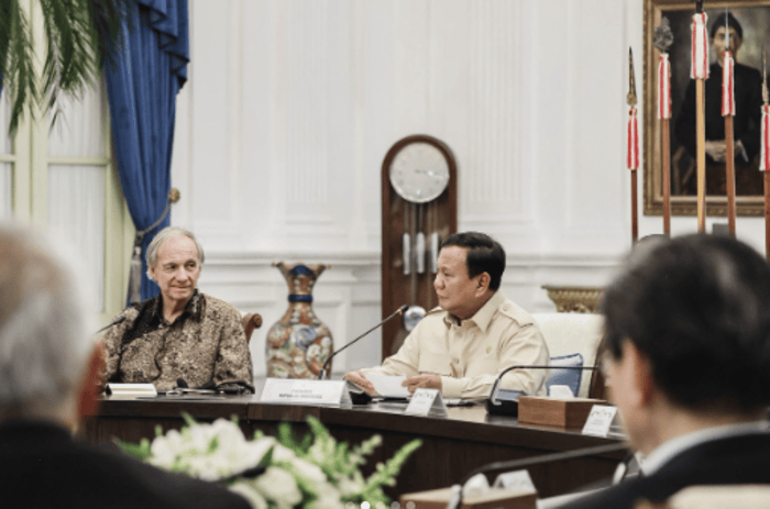 Ray Dalio bersama Presiden Prabowo Subianto. (Istimewa) - Image