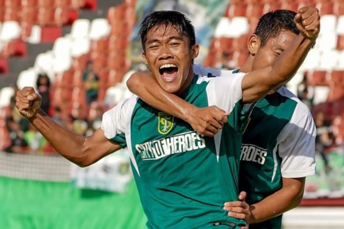 Mantan didikan Persebaya Surabaya Dwiki Mardiyanto dikabarkan diminati Arema FC. (Instagram @dwikimardianto) - Image
