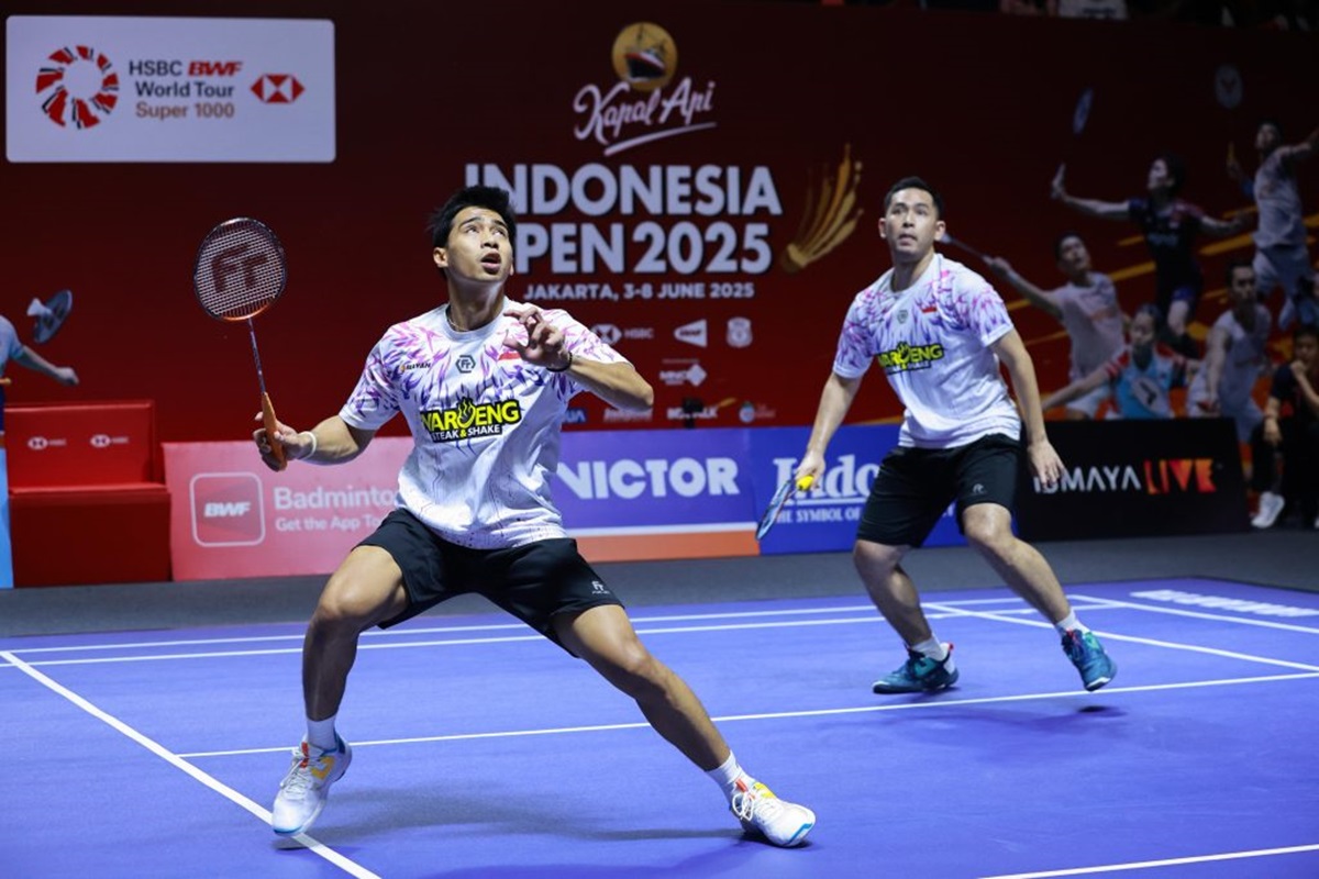 Di bawah asuhan Hendra Setiawan, Sabar/Reza tampil gemilang dan sukses melaju ke final Indonesia Open 2025 di Istora Senayan. (dok. PBSI) - Image