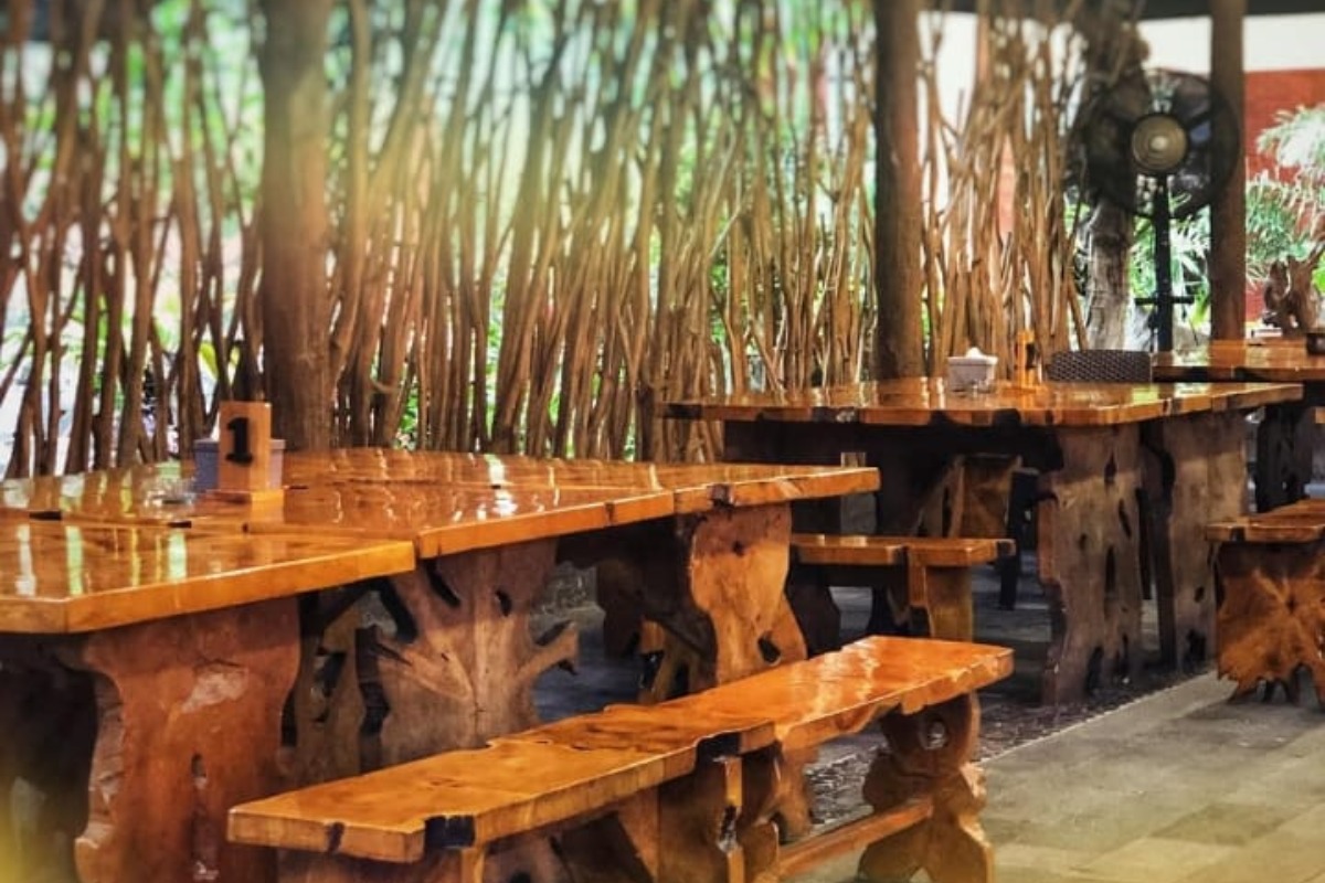 Suasana tradisional di Resto Keboen Rodjo (dok. Instagram/@keboenrodjoresto) - Image