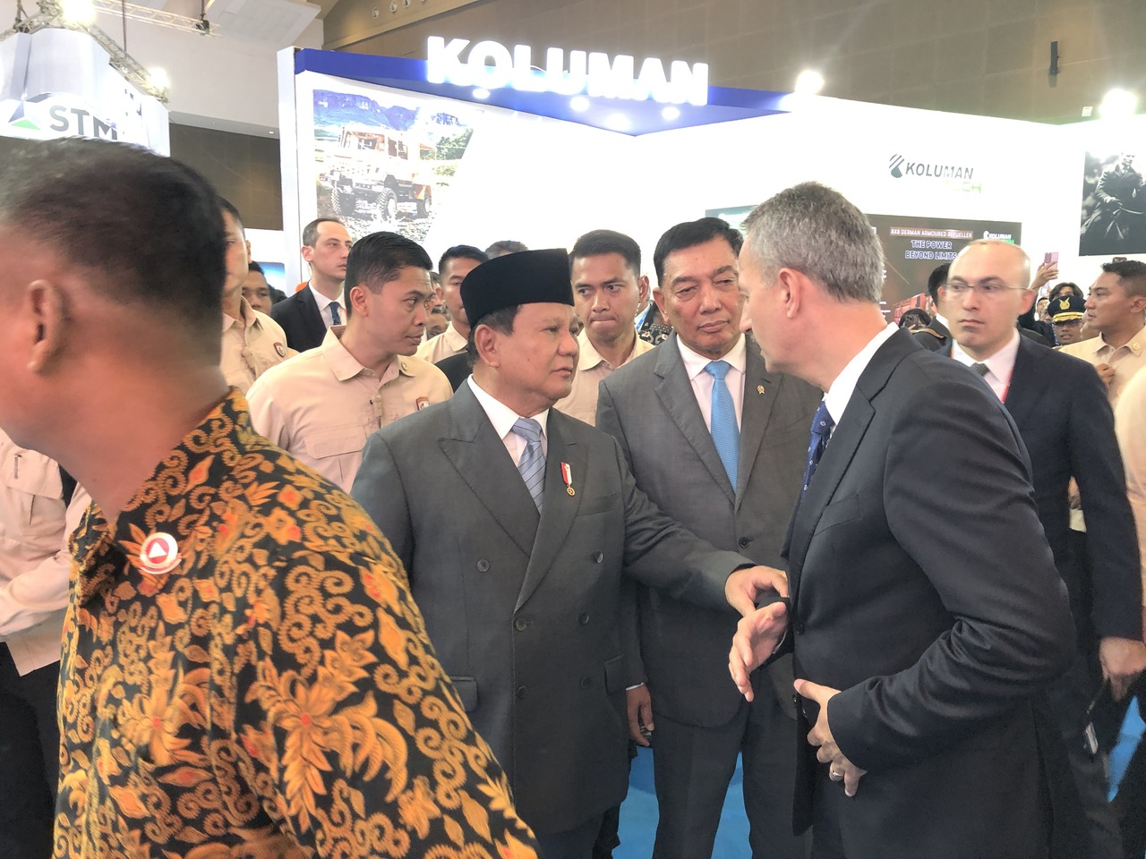 Presiden Prabowo Subianto dalam pembukaan Indo Defence 2024 pada Rabu (11/6). (Syahrul Yunizar/JawaPos.com). - Image
