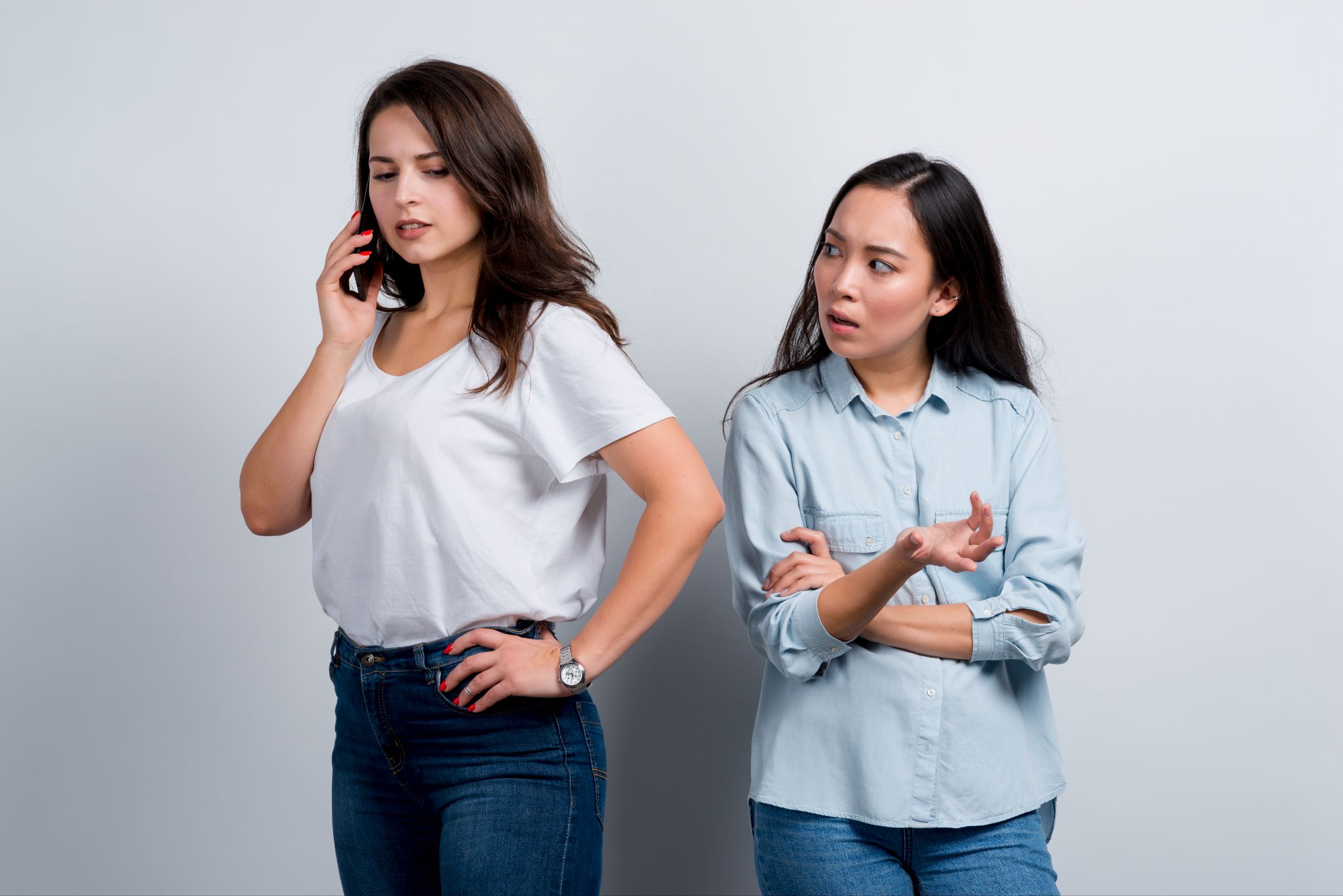 Tips agar tidak kehabisan topik obrolan. (freepik) - Image