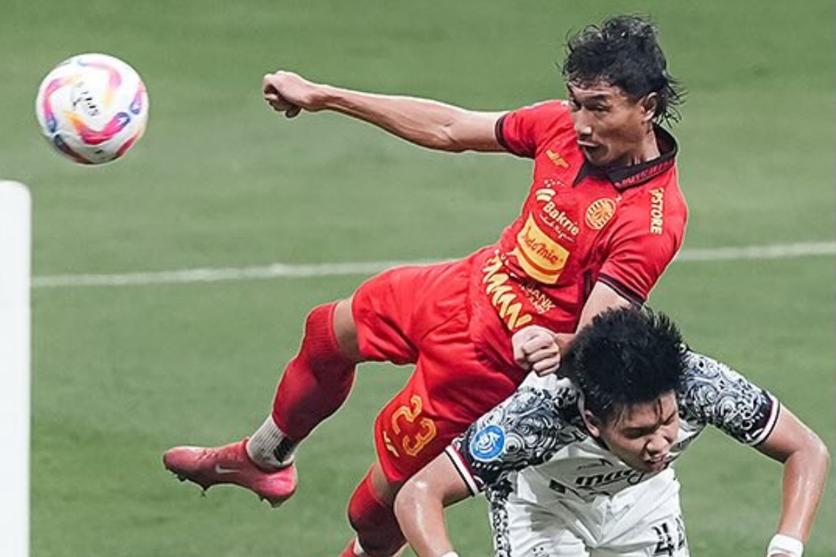 Hansamu Yama dikabarkan masuk radar Persebaya Surabaya. (Media Persija) - Image