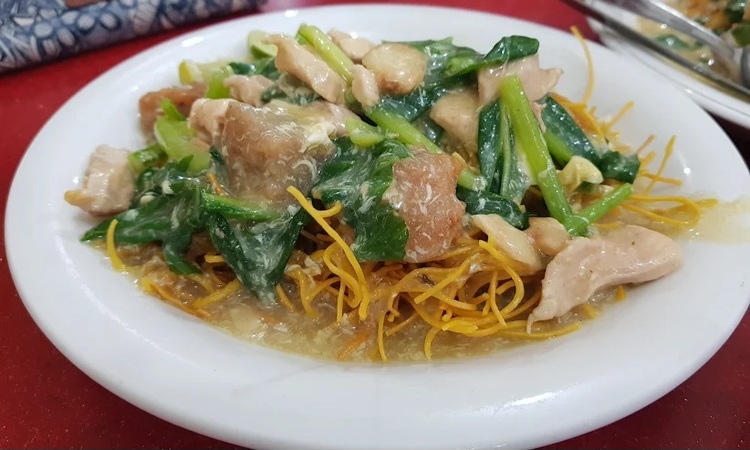 Mie titi Khas Makassar. (Google Maps) - Image
