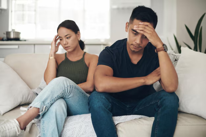 seseorang yang kurang dekat dengan ayah. (Freepik/ The Yuri Arcurs Collection) - Image