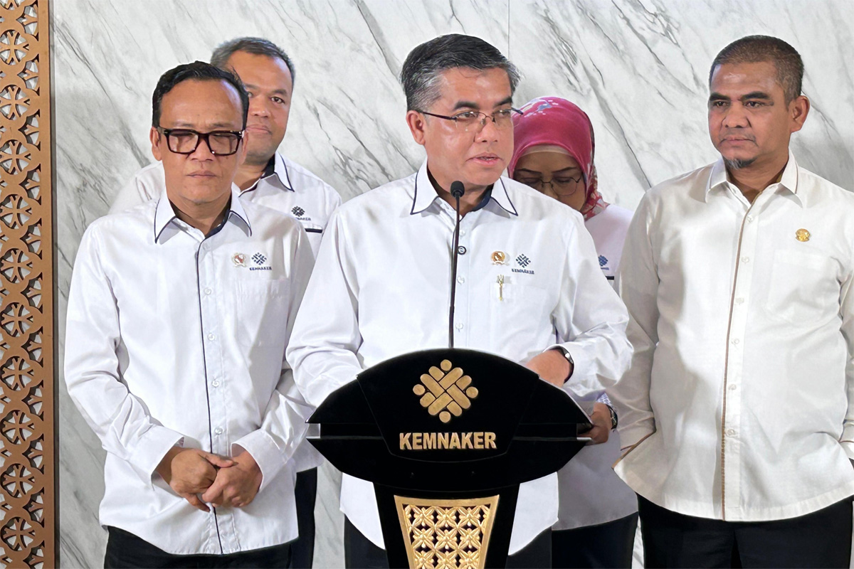 Menaker Yassierli menyampaikan penyaluran Bantuan Subsidi Upah (BSU) 2025 Tahap I per Selasa (24/6), sudah 2.450.068 pekerja/buruh. (Istimewa) - Image