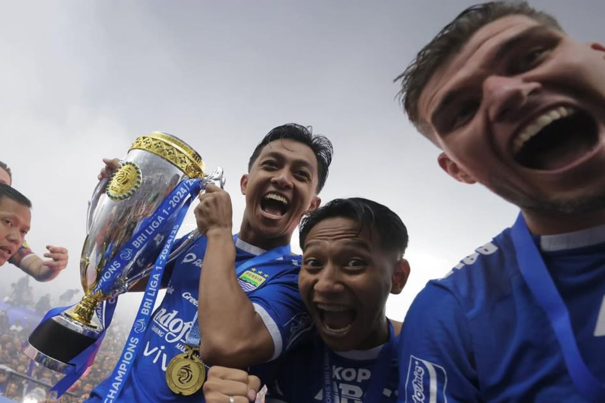 Febri Hariyadi jadi pemain terlama di Persib Bandung jelang Liga 1 Indonesia 2025/2026. (Dok. Media Persib) - Image