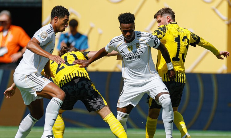 Pertandingan perempat final Real Madrid vs Borussia Dortmund pada Piala Dunia Antarklub 2025. (Instagram @realmadrid) - Image