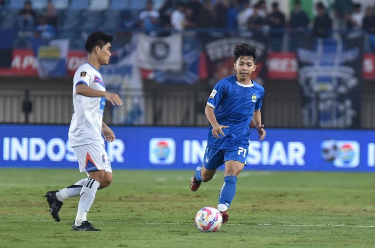 Adzikry saat tampil membela Persib kontra Port FC di laga pembuka Grup B Piala Presiden 2025. (Dok. Persib) - Image