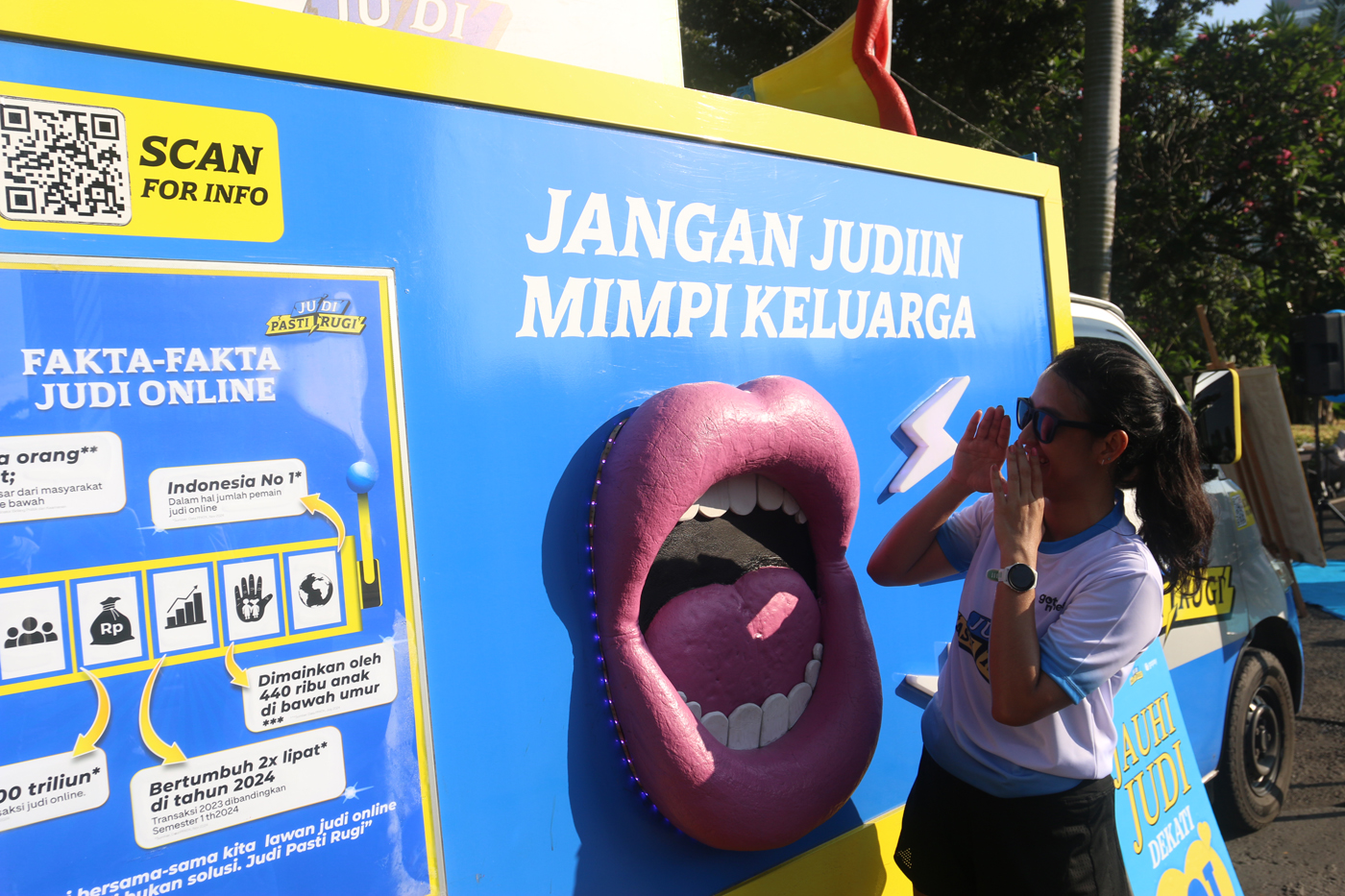 Kampanye Judi Pasti Rugi kepada masyarakat yang beraktivitas di CFD Jakarta, Minggu (6/7/2025). (Der