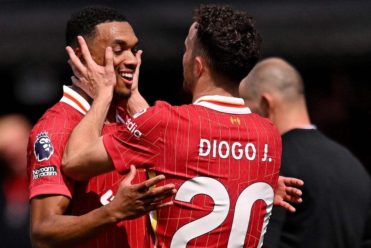 Momen Diogo Jota dan Trent Alexander-Arnold di Liverpool. (Dok. Liverpool FC) - Image