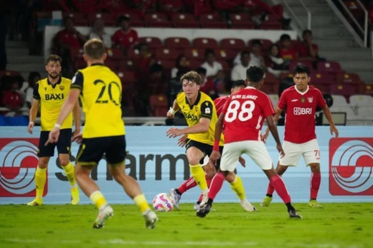 Pertandingan Oxford United vs Liga Indonesia All Star di Piala Presiden 2025. (dok. Piala Presiden) - Image