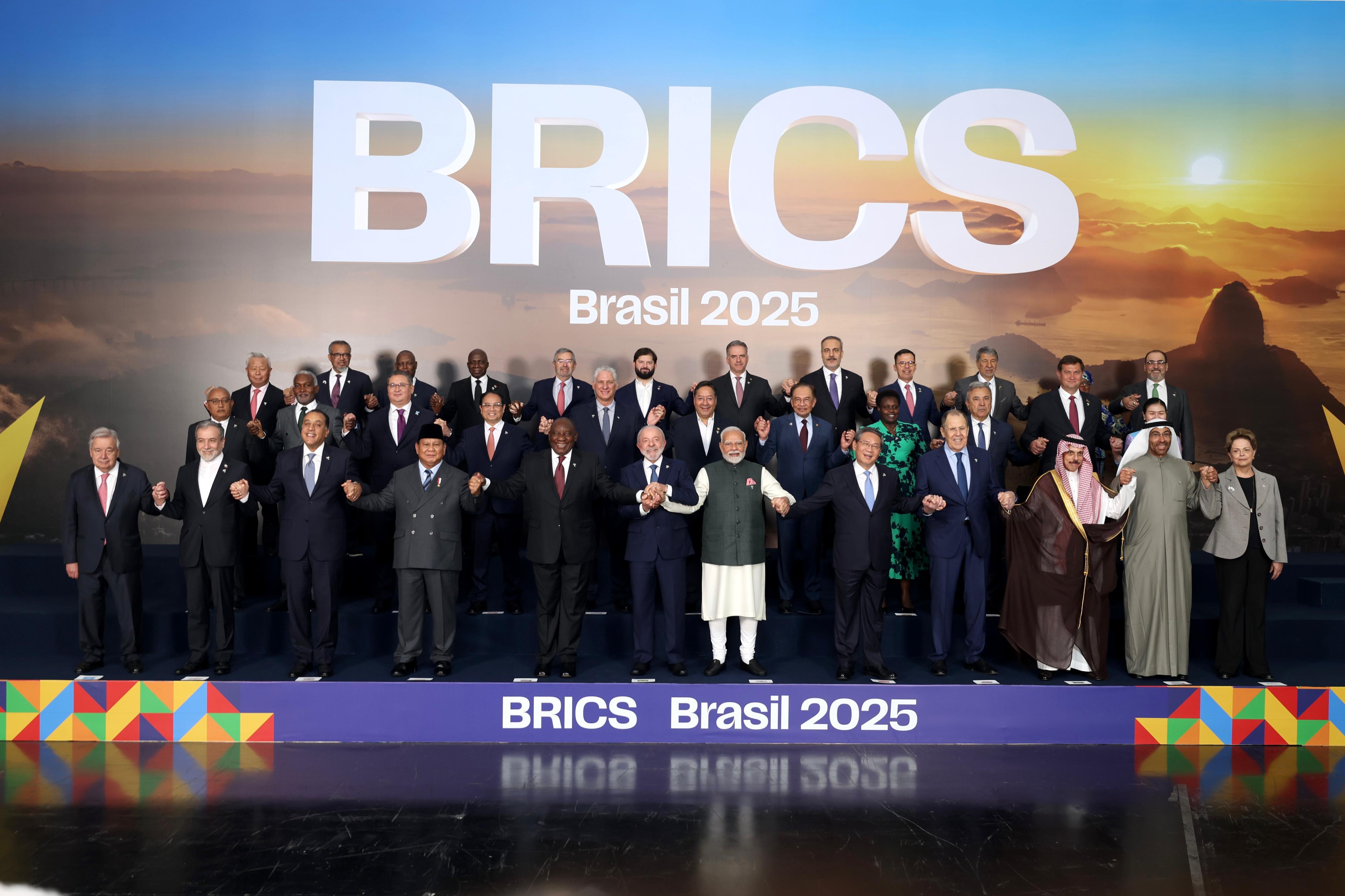 Presiden RI Prabowo Subianto saat menghadiri KTT BRICS di Rio de Janeiro, Brasil. (Tim Media Prabowo) - Image