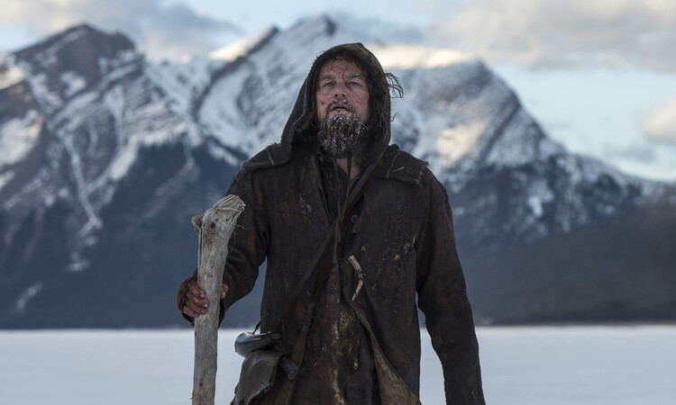 Leonardo DiCaprio sebagai Hugh Glass dalam The Revenant. (IMDb) - Image