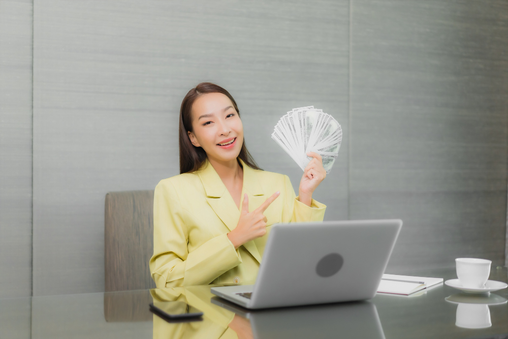Weton wasesa segara yang banyak rezeki kata Primbon Jawa. (Freepik/ lifeforstock) - Image