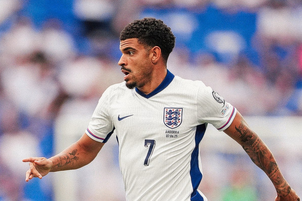 Morgan Gibbs-White saat memperkuat timnas Inggris. (X: @NFFC) - Image