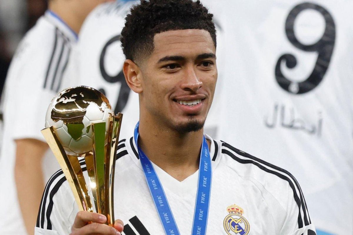 Jude Bellingham dipastikan absen membela Real Madrid. (X: @BellinghamJude) - Image