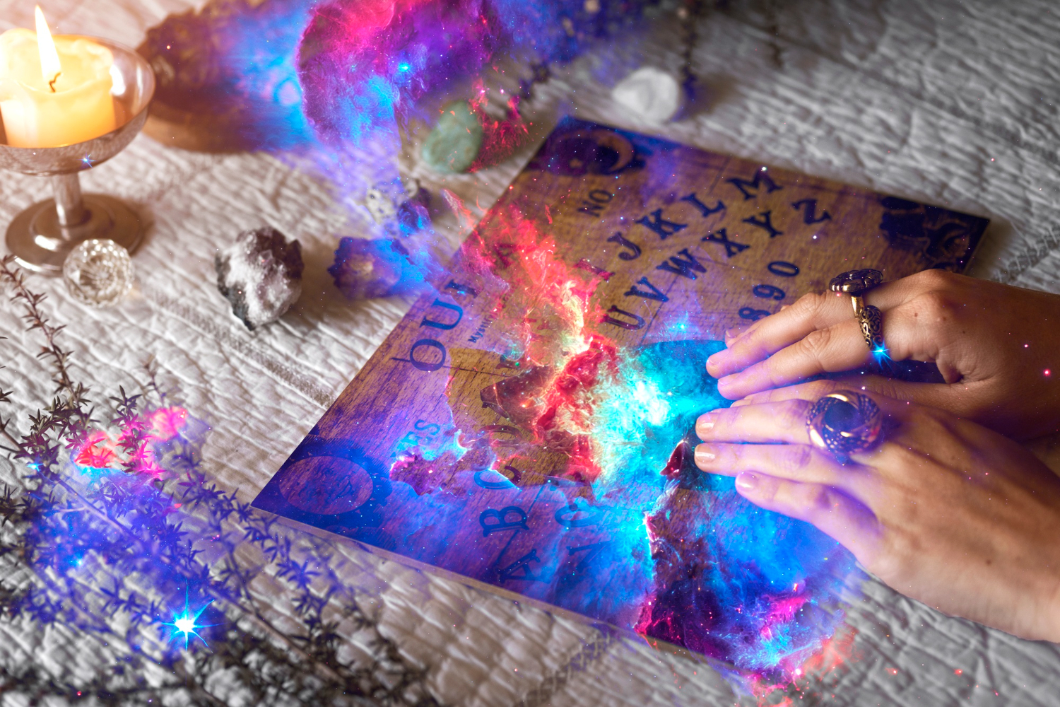 Banyak orang secara diam-diam mengecek zodiak gebetannya—dan ternyata, kebiasaan ini berkaitan dengan keyakinan mendalam tentang cinta, intuisi, dan resonansi jiwa. /Freepik. - Image