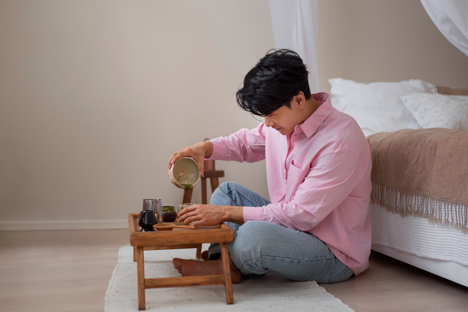 Beberapa zodiak tidak akan memperingatkan Anda dua kali. Temukan empat tanda astrologi yang dikenal memutus hubungan secara tiba-tiba jika batas pribadi mereka tidak dihargai. (Freepik ) - Image