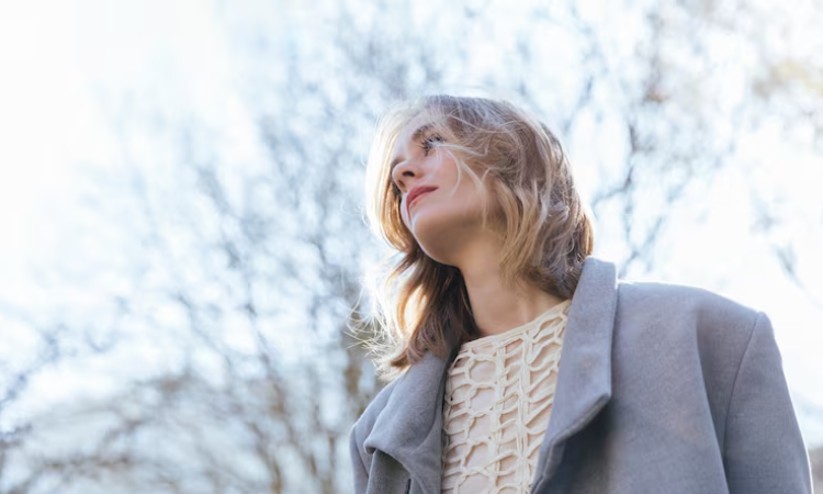 Ilustrasi single woman. (freepik) - Image