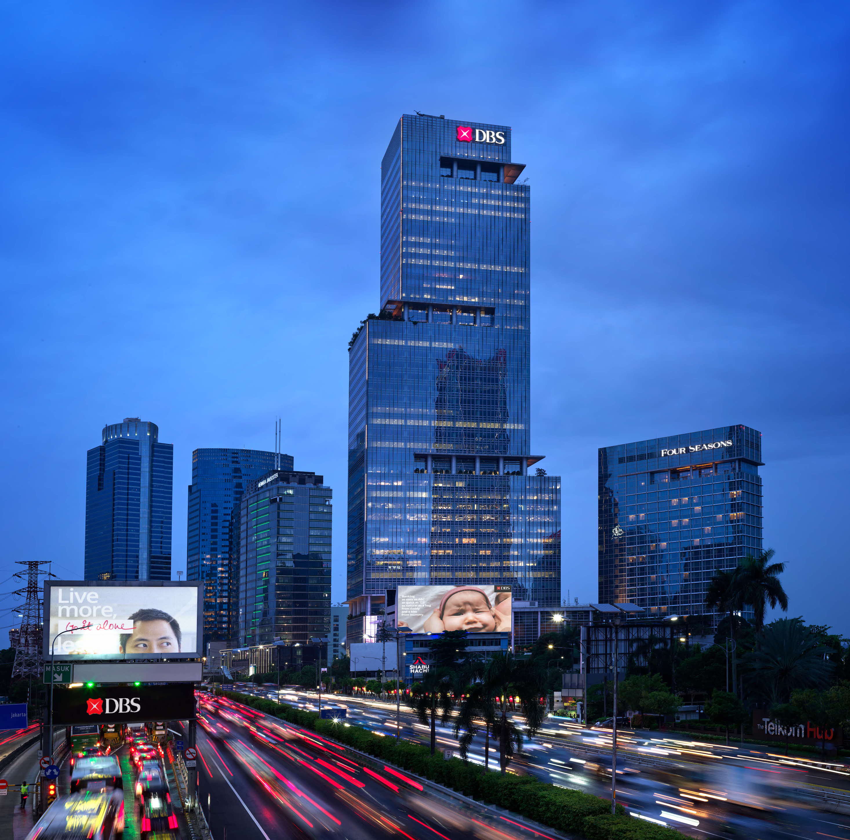 ILUSTRASI. Ekonomi global saat ini ibarat tengah menghadapi cuaca berawan. Yang bahkan berpotensi berubah menjadi badai. (Dok: Bank DBS Indonesia) - Image