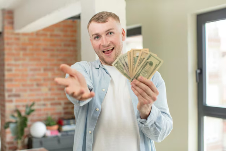 seseorang yang pandai merawat harta. ( Freepik/kues1) - Image