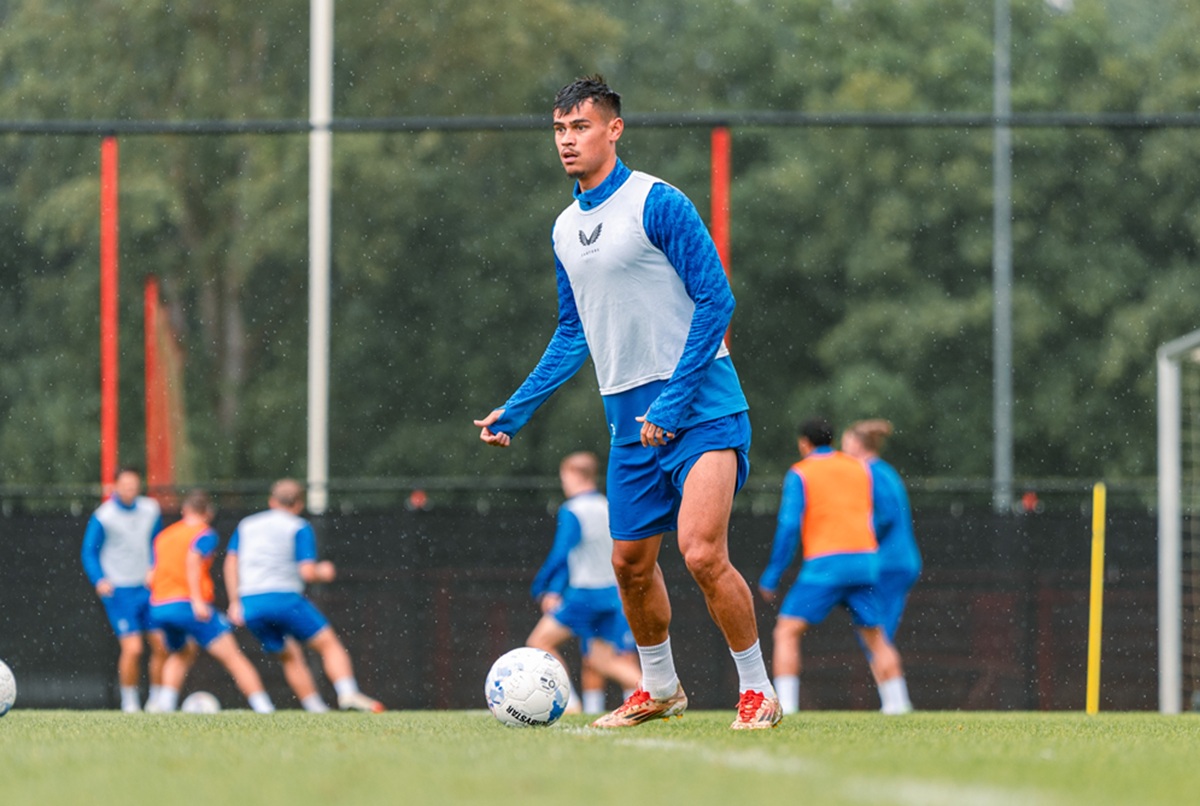 Pemain Timnas Indonesia Mees Hilgers dikabarkan selangkah lagi tinggalkan FC Twente dan dapat klub baru. (Instagram.com/@meeshilgers) - Image