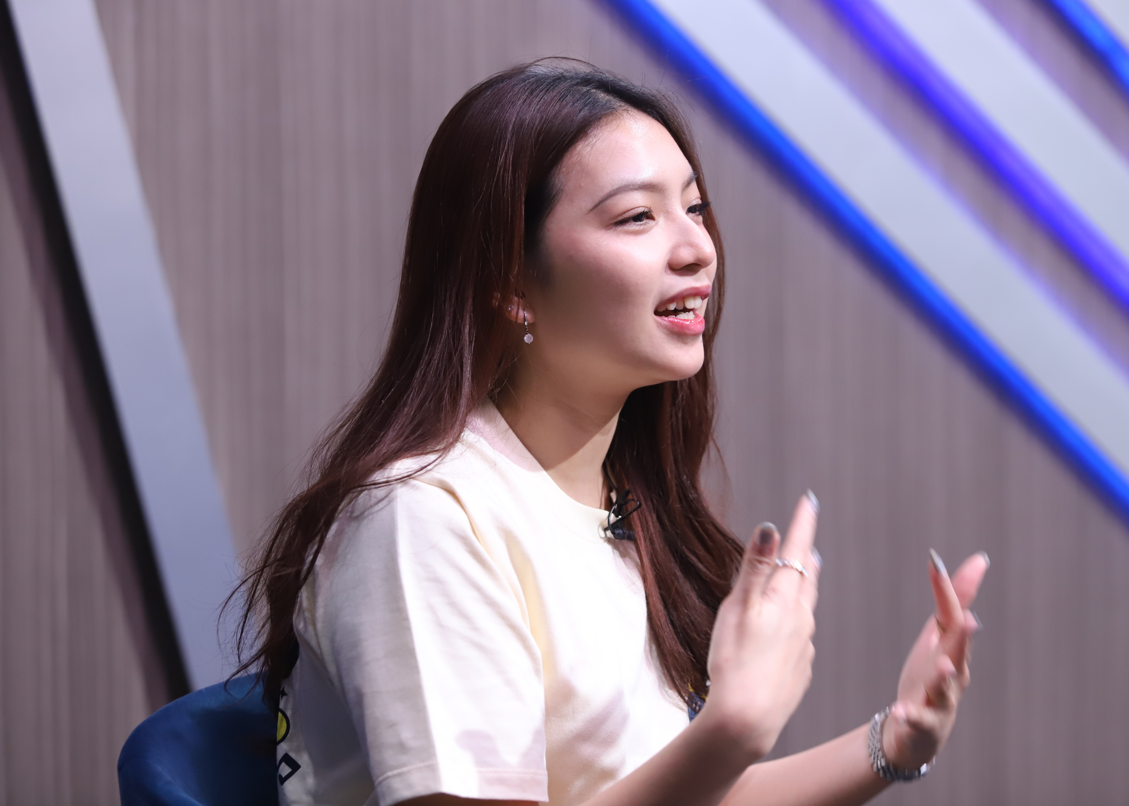 Shania Gracia JKT48 saat bincang-bincang poadcast bersama Jawa Pos Media di Jakarta. (Dery Ridwansah