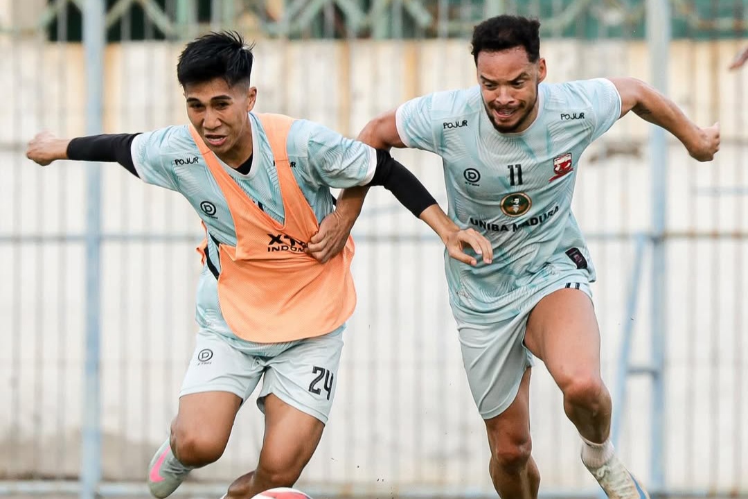 Kapten Madura United Lulinha (kanan) saat persiapan menjelang lawan Persik Kediri. (Dok. Madura United) - Image