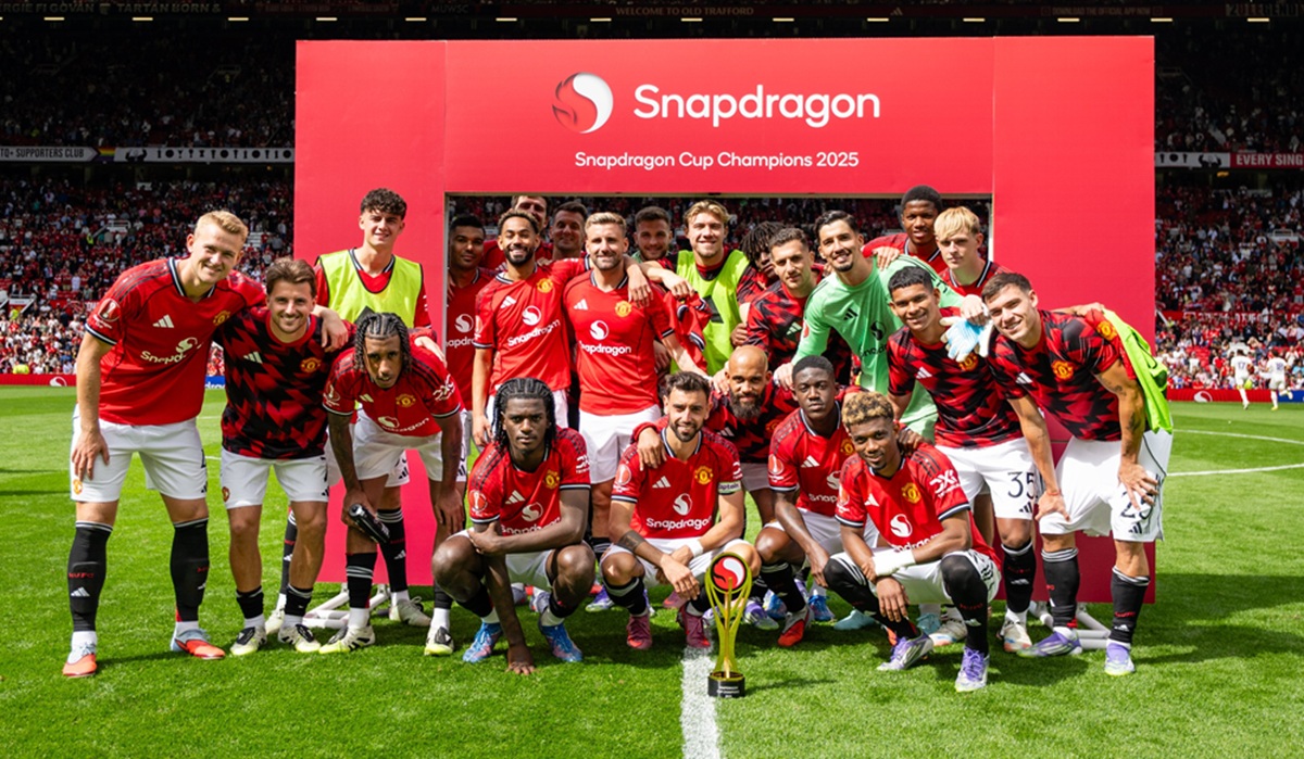 Skuad Manchester United saat menjuarai turnamen pramusim Snapdragon Cup/ Prediksi dan peluang juara tim Premier League versi super komputer Opta (X.com/@ManUtd) - Image
