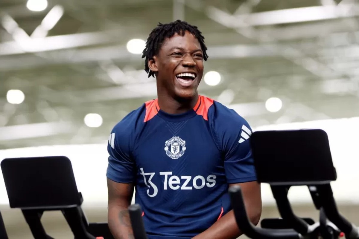 Kobbie Mainoo berpotensi segera hengkang dari Manchester United. (Dok. MUFC) - Image