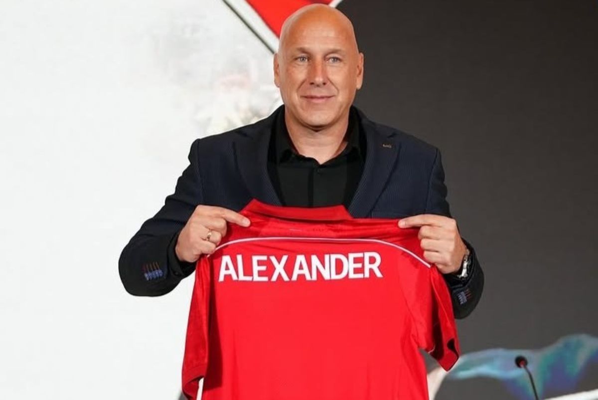 PSSI perkenalkan Alexander Zwiers sebagai direktur teknik. (Instagram PSSI) - Image