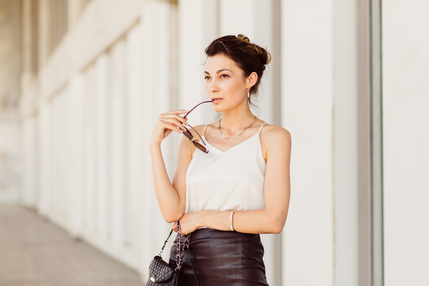 Dalam primbon Jawa, weton bukan sekadar penanda hari lahir, tetapi peta kehidupan yang menyimpan rahasia rezeki, keberuntungan, hingga jalan hidup seseorang. - Image