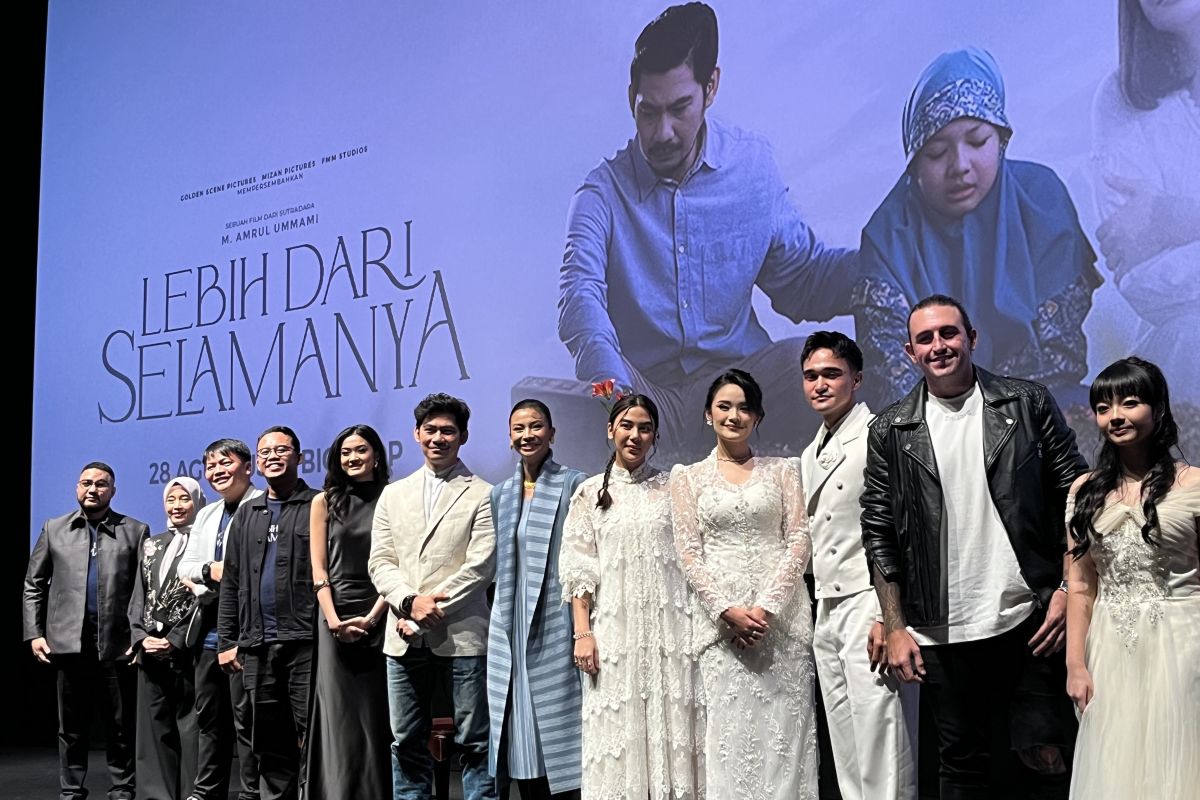 Film Lebih Dari Selamanya, menampilkan Shareefa Danish dalam peran yang unik dan menantang. (Shafa Nadia/Jawa Pos) - Image