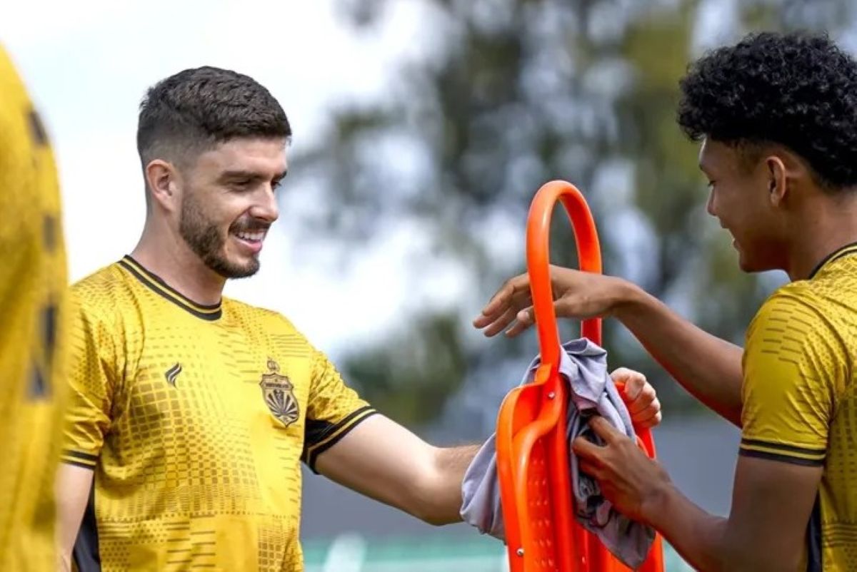 Pemain Bhayangkara saat latihan. (Instagram Bhayangkara) - Image