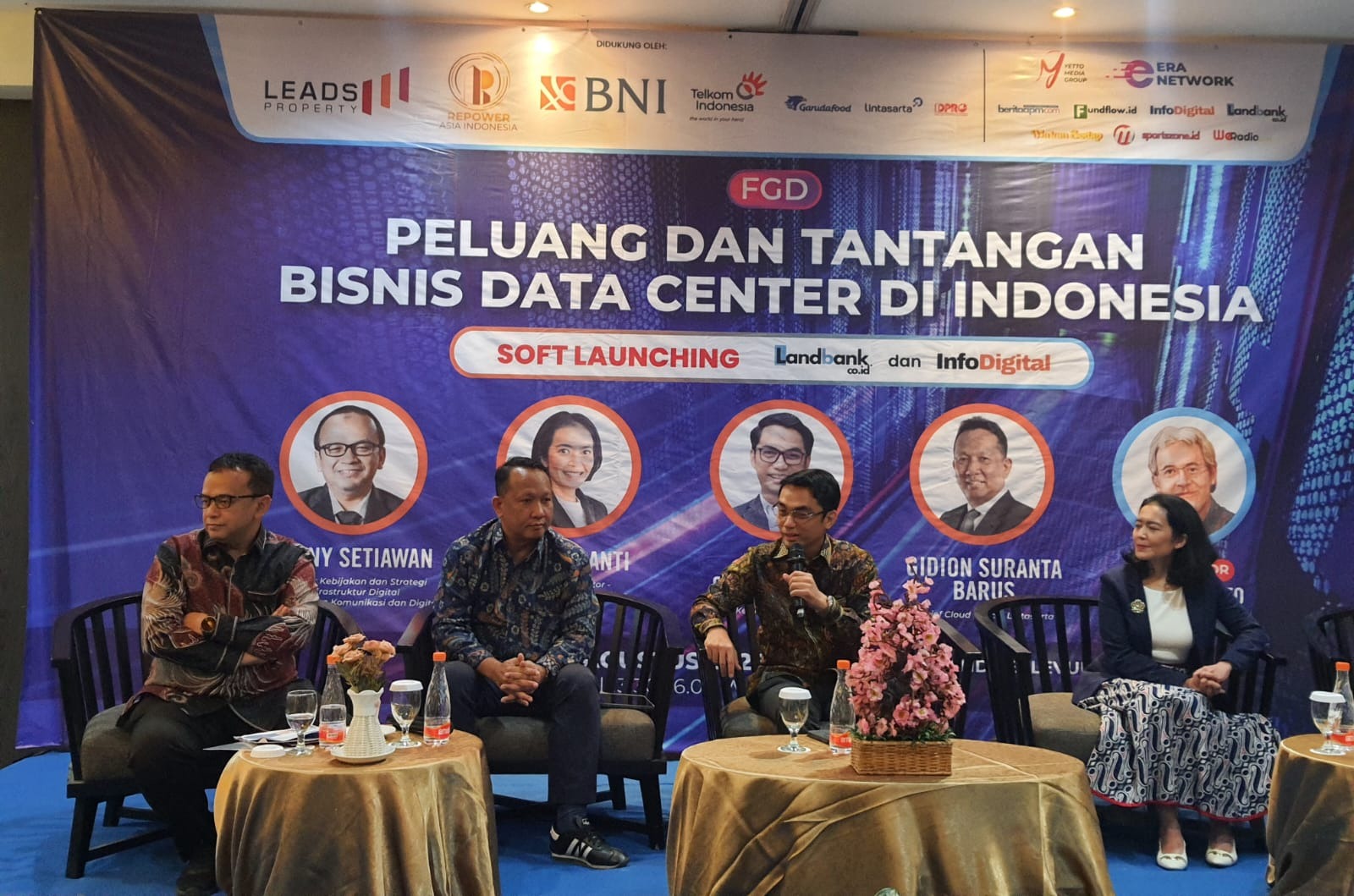 FGD terkait potensi data center di Indonesia, Jumat (29/8) sore di Jakarta. (Rian Alfianto/ JawaPos.com). - Image