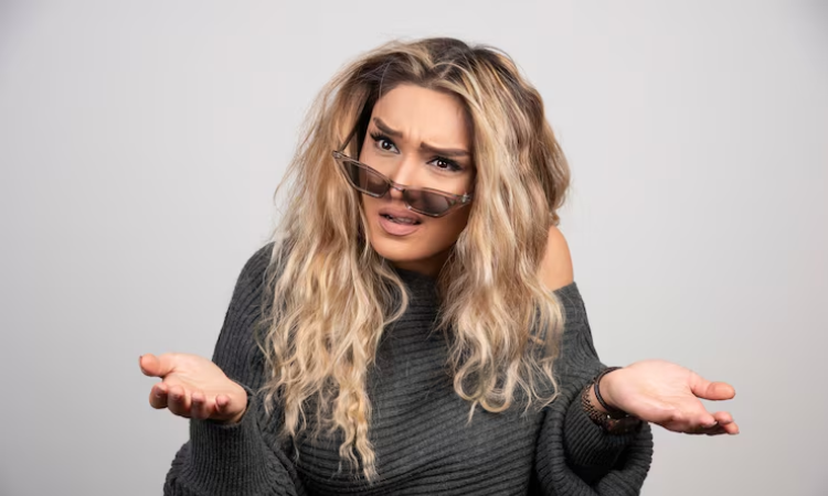 :Ilustrasi seseroang yang plin plan/freepik - Image