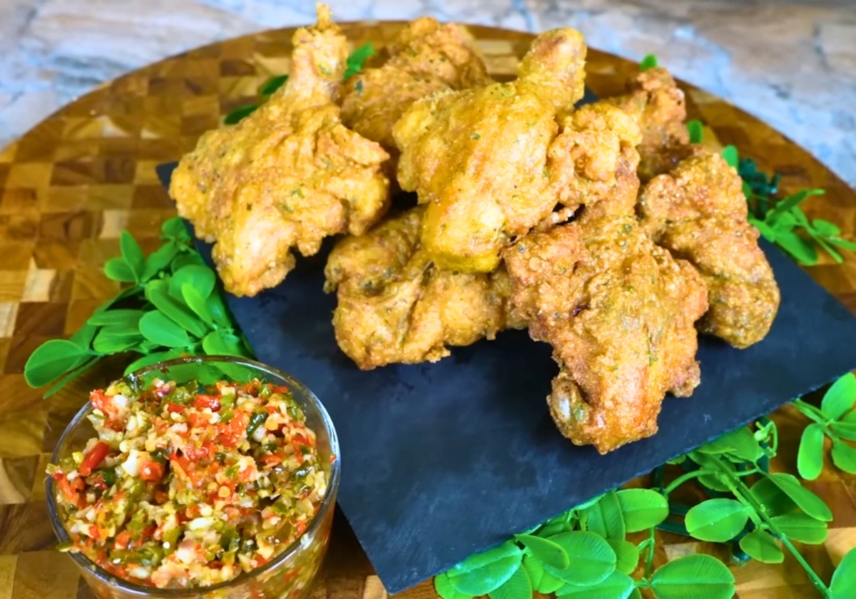 Ayam Goreng Kipas (Dok. YouTube Tasyi Athasyia) - Image