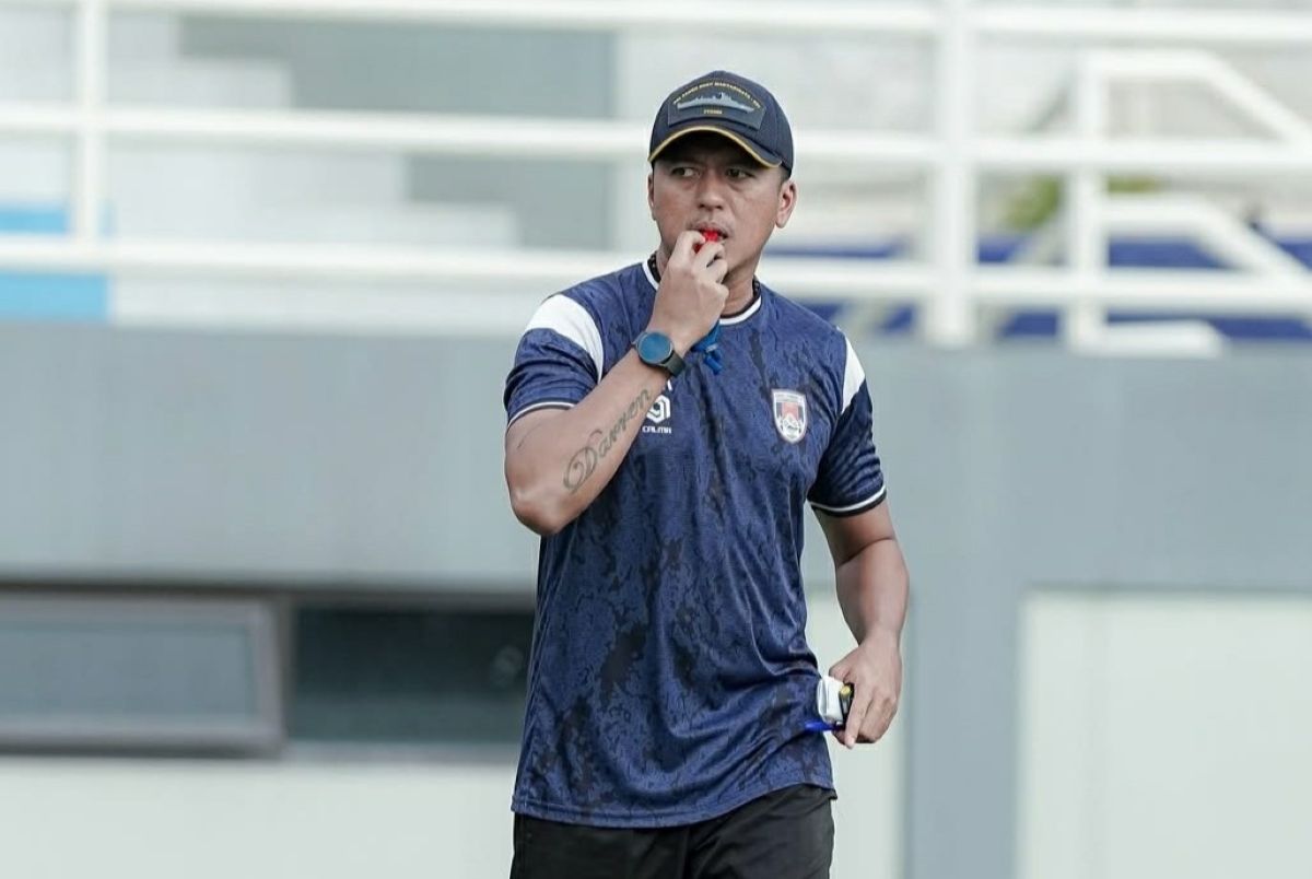 Pelatih Stefan Keltjes berharap agar kompetisi berjalan sesuai jadwal. (Istimewa) - Image
