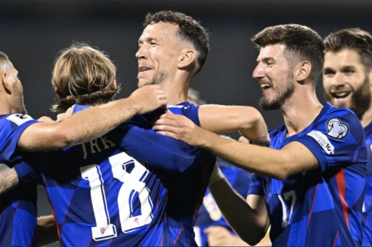 Luka Modric dkk merayakan kemenangan timnas Kroasia melawan Montenegro (ig hns_cff) - Image