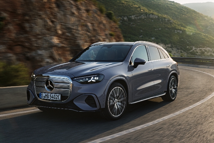 Mercedes-Benz memperkenalkan generasi terbarunya The all-new Mercedes-Benz GLC dengan EQ Technology. - Image