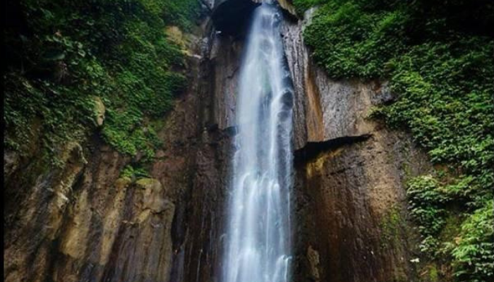 air terjun canggu merupakan salah satu wisata favorit yang ada di pacet mojokerto sumber : https://pariwisata.mojokertokab.go.id - Image