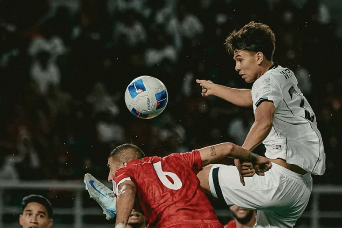 Andrian Wibowo saat berhadapan dengan Lebanon. (ig timnasindonesia) - Image