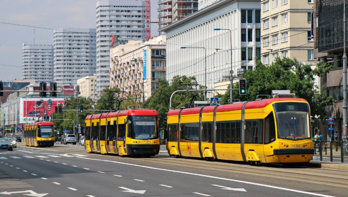 Mudahnya transportasi publik di Polandia.&nbsp;(Warszawski Transport Publiczny)